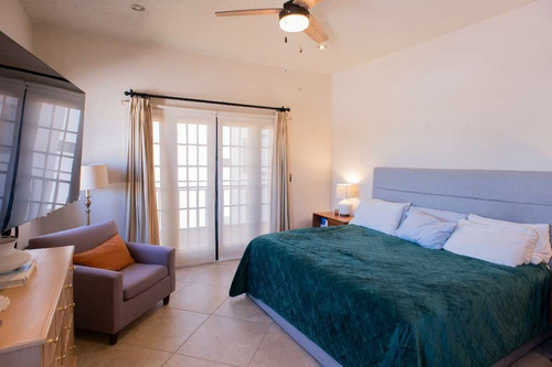Casa De 3 Recámaras En Venta En San Miguel Ubicación, Rooftop Y Seguridad