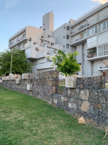 Imagen 25 de 28 de Departamento Dos Dormitorios Con Cochera Piscina Y Guardia 24 Hs