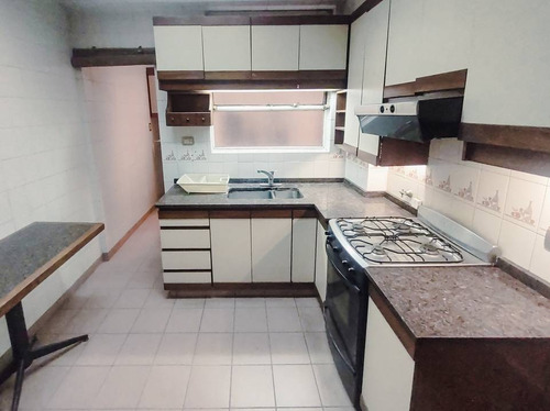 Imagen 2 de 30 de Muy Buen Departamento De 4 Ambientes En Venta En Olivos !!