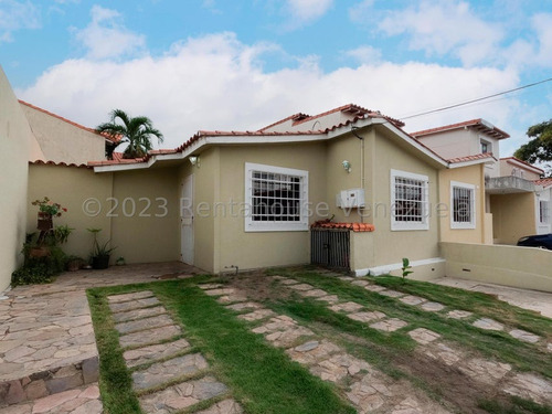 Casas En Ventas En La Zona De La Mendera 153 Mts 2 Ey Cabudare Av Libertador 