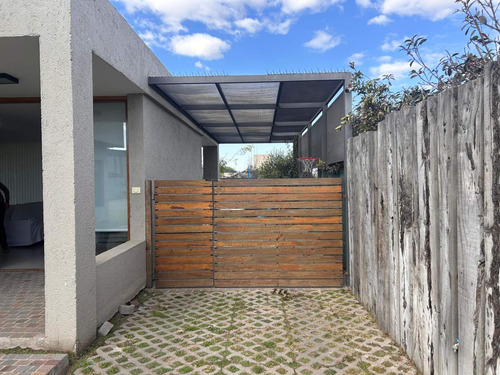 Se Vende Casa En B Las Cañitas