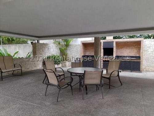 Jr-la Florida, Venta Apartamento Vip, 300 M2,conjunto Tipo Club, Piscina, Pozo,planta Electrica.
