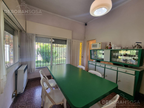 Venta Casa Con Hermoso Parque Y Piscina , En La Reja, Moreno!!!