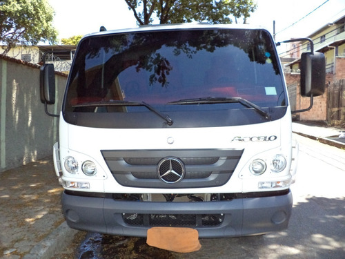 Mercedes Benz Accelo 815
