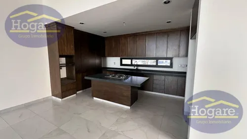 Casa En Venta Dentro De Cluster En La Campiña Residencial León Gto
