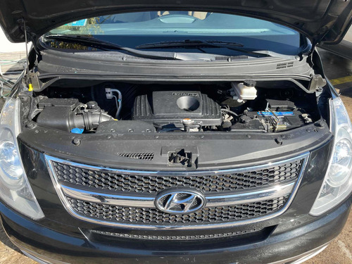 Imagen 8 de 15 de Hyundai H1 2.5 Premium 1 170cv At 2013 2234003316