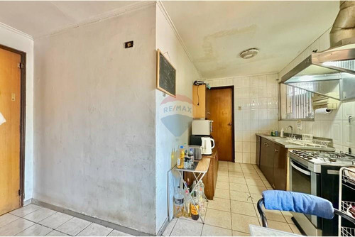 Casa 2 Pisos Amplio Terreno Con Uso Comercial