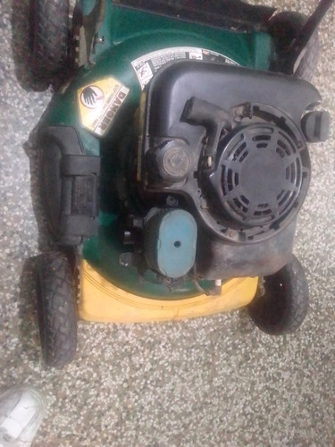 Podadora De Grama Yard-man Con Motor 6.0 Hp Brigge Stratton (Usado)