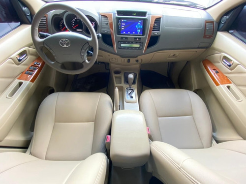 Imagem 10 de 15 de Hilux Sw4 Srv 4x4 4.0 V6 24v Aut.