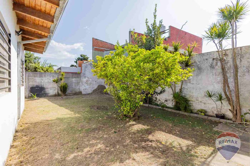 Casa En Venta 3 Dormitorios +quincho +consultorio