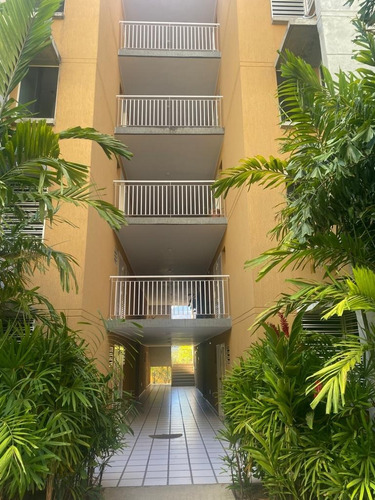 Imagen 2 de 17 de Apartamento Con Adelanto A Estrenar