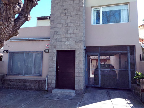 Venta  / Chalet En Block / Los Troncos / Mar Del Plata