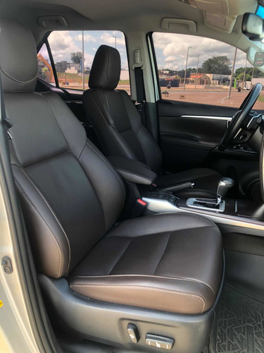 Imagem 10 de 14 de Toyota Sw4 2020 2.8 Tdi Srx 7l 4x4 Aut. 5p