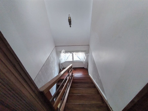 Casa En Venta De 5 Dormitorios En Subida Labarca Concón