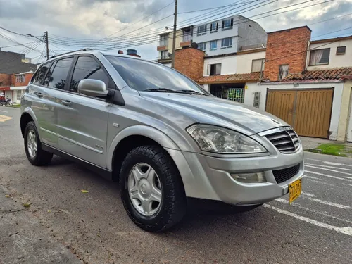 Ssangyong Kyron 2.3 Gasolina 7 Pasajeros