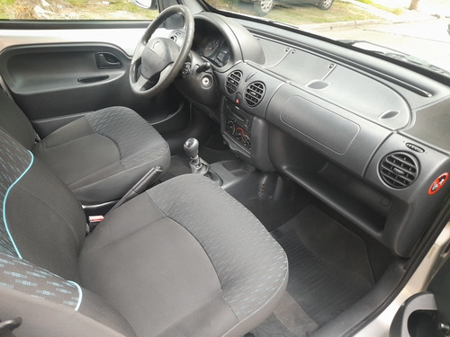 Imagen 13 de 17 de Renault Kangoo 2015 1.6 Furgon Ph3 Confort 5as Lc