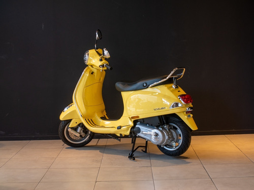 Imagen 3 de 15 de Vespa Vxl 150 Amarilla 0km Reserva Hoy Toma Usados