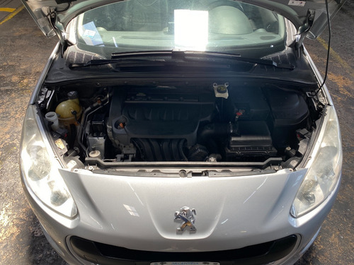 Imagen 9 de 24 de Peugeot 308 2.0 Feline 143cv