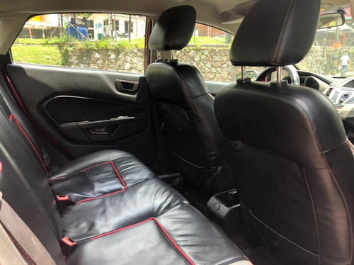 Ford Fiesta Automatico