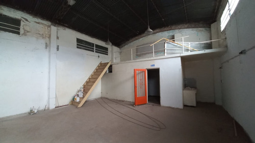 Imagen 19 de 22 de Local + Galpon/deposito En Venta. Sobre Av. Sabattini 4300, Zona Ideal.