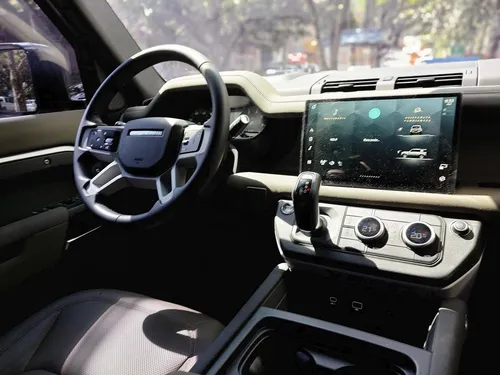 Land Rover Defender 110 X-dynamic S 400ps