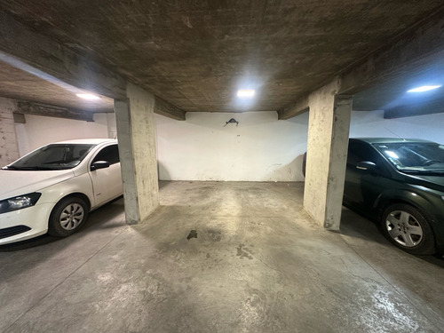 Departamento En Venta 1 Dormitorios Con Balcón Y Cochera! Barrio Martin