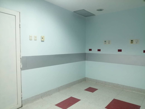 Imagen 9 de 19 de En Venta Clinica Quirurgica, Nueva Barcelona