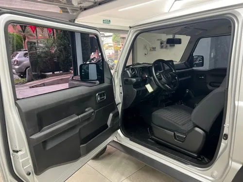 Suzuki Jimny Mt 1.5 4*4 2024