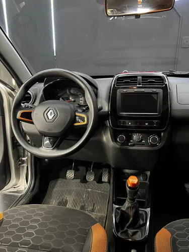 Renault Kwid 1.0 Outsider