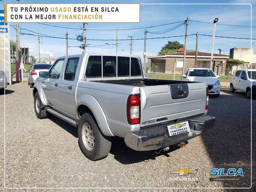 Imagen 7 de 17 de Nissan Frontier Np300 4x4 2013 Gris Plata 4 Puertas
