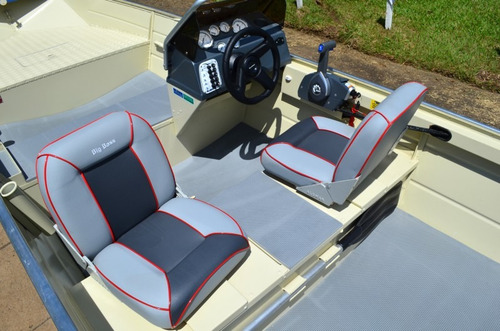 Big Bass Lake Com Motor 40 Hp Yamaha 2 T