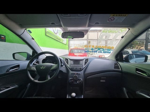 Imagem 7 de 8 de Hyundai Hb20s 1.6 Comfort Plus 16v 2015
