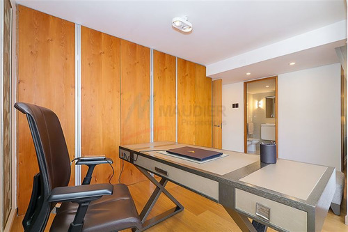 Departamento En Venta De 2 Dorm. En Las Condes