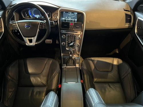 Imagem 4 de 15 de Volvo Xc60 T-5 R-design 2.0 Fwd 5p