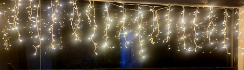 Cascada Navideña 300 Luces Led 6 Mts Destello Blanco Cálido