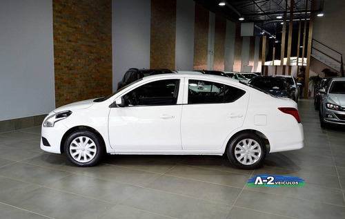 Nissan Versa 1.0 12v Flex 4p Manual