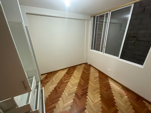 Imagen 6 de 8 de Arriendo Departamento En Quitumbe
