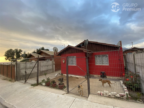 Casa En Venta De 2 Dorm. En La Higuera
