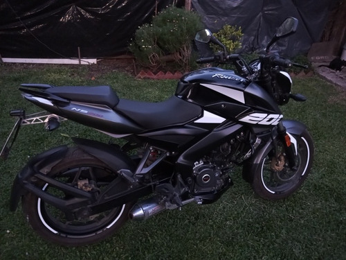 Imagen 8 de 16 de Bajaj Rouser Ns200