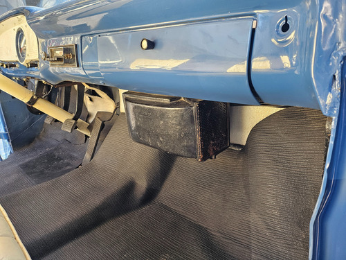 F-100 V8
