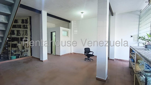 Gisselle Lobo Tiene Edificio Comercial En Venta En Zona Centro De Barquisimeto 2 Niveles Amplios Espacios Portones Puertas De Seguridad Tanque Subterraneo De 8000 Litros Camaras Seguridad 2 5 8 0 2 0