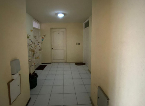 Departamento En Venta De 2 Dorm. En Centro De Concepción