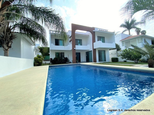 Imagen 2 de 14 de A La Venta Bonita Casa Seminueva Con Excelente Vista Panoram