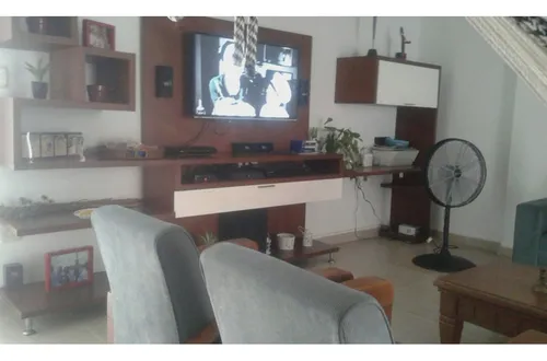 Casa En La Castellana Vecina A Un Parque