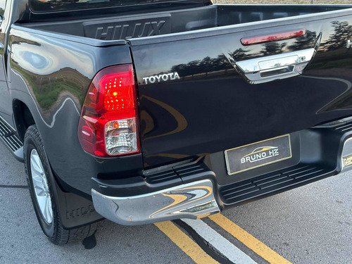 Imagen 10 de 20 de Toyota Hilux 2019 2.8 D/cab 4x4 Srv