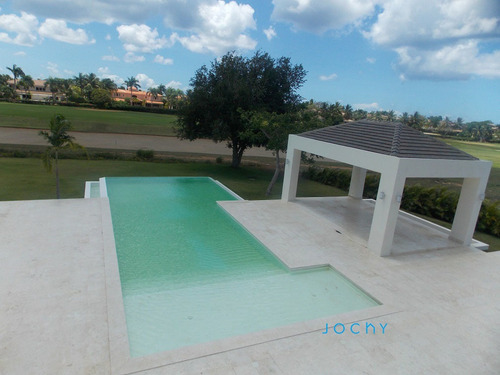 Imagen 10 de 14 de Jochy Real Estate Vende Villa En Casa De Campo, La Romana
