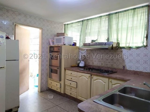 Imagen 9 de 19 de Julio Latouche Rentahouse Vende Casa En Campo Alegre Valencia 22-10335