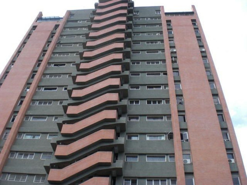 Cm Apartamento En Los Naranjos Del Cafetal 23-23874