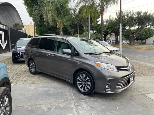 Toyota Sienna 3.5 Xle Piel At