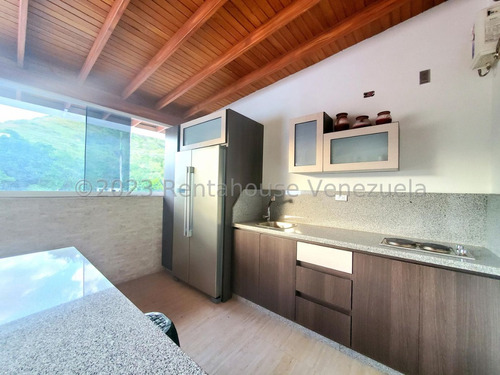 Casa Townhouse En Venta A Estrenar Cantarrana Zona Norte Maracay Todos Los Servicios Remodelada Marmol Porcelanato Estef 25-16085